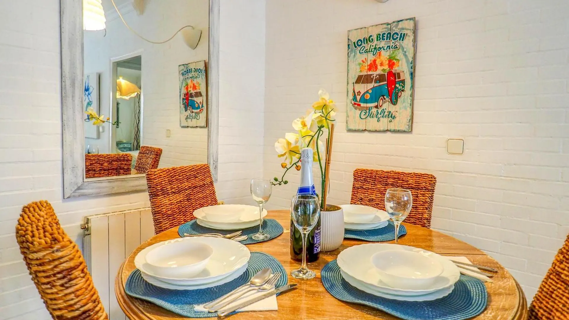 The Beach Holi Apartment By Hello Homes 锡切斯