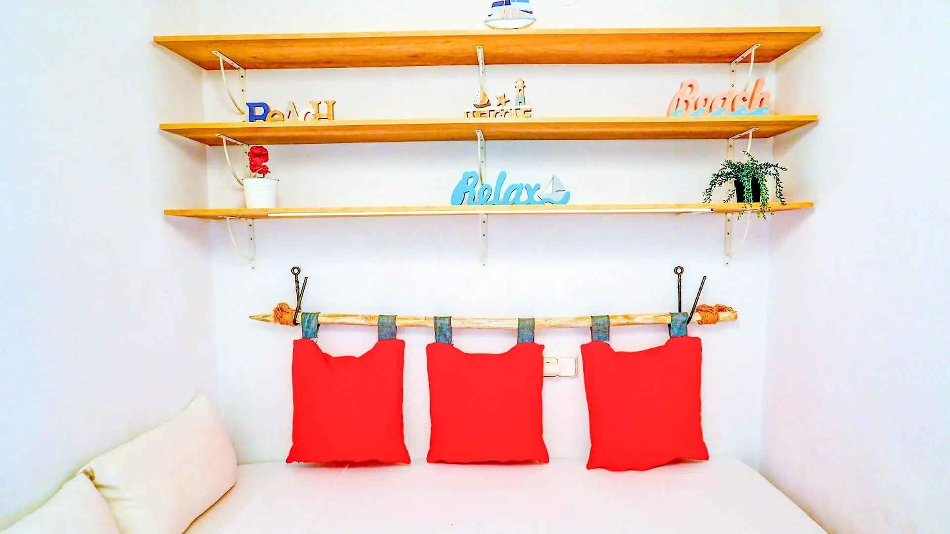 The Beach Holi Apartment By Hello Homes 锡切斯